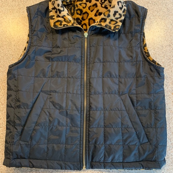 Reversible leopard print vest - Picture 2 of 7
